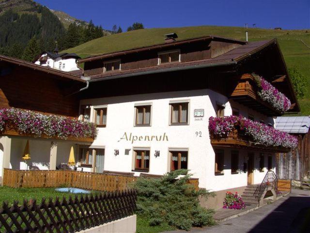 Апартаменты Gastehaus Alpenruh Хольцгау Экстерьер фото